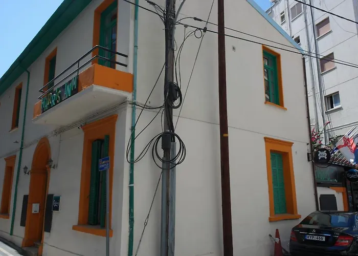 Harrys Guest house Larnaca